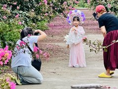 郑万全（57）：剖析现代社会人类的精神困境