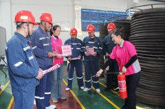 筑防火墙，临涣矿工会多形式消防宣传进一线